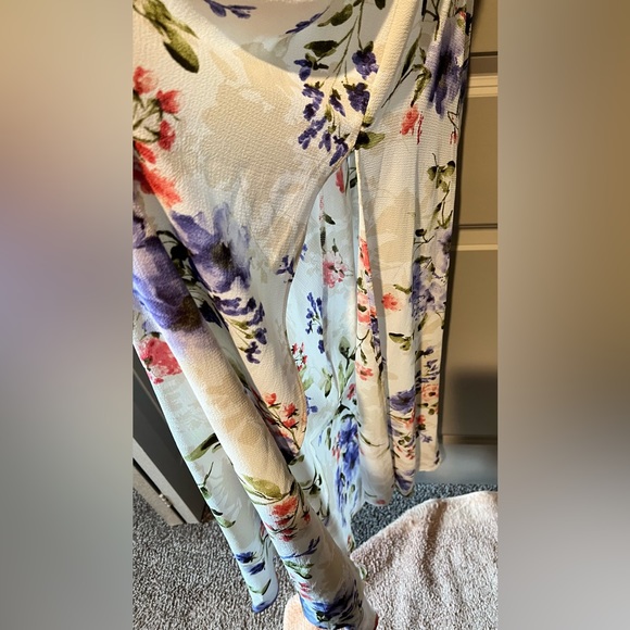 Windsor Floral Maxi Dress - Picture 7 of 12